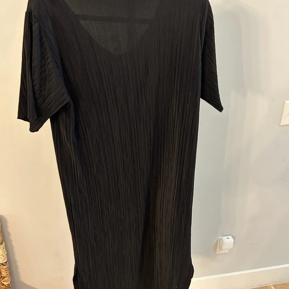 Nothing fits but one size mini pleated dress - Picture 3 of 5